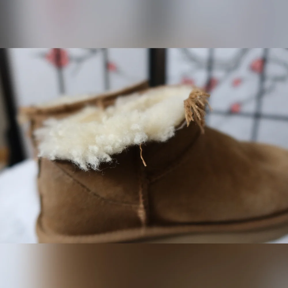 UGG Men's Chestnut Suede Slip-On Boots Size 8
